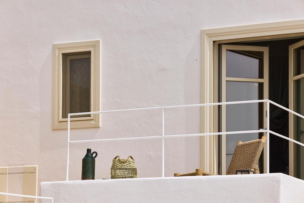 Niove Suites Milos Plaka  Exterior photo