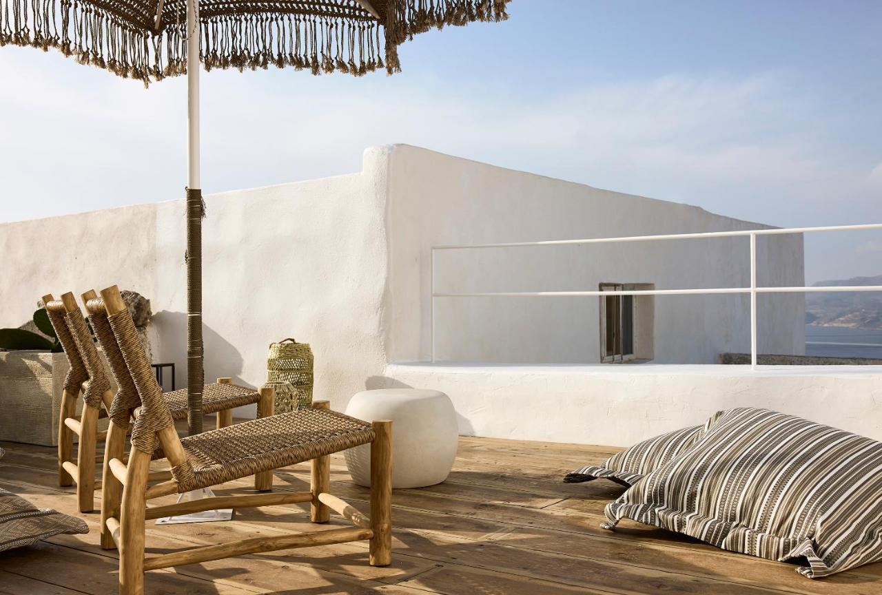 Niove Suites Milos Plaka  Exterior photo